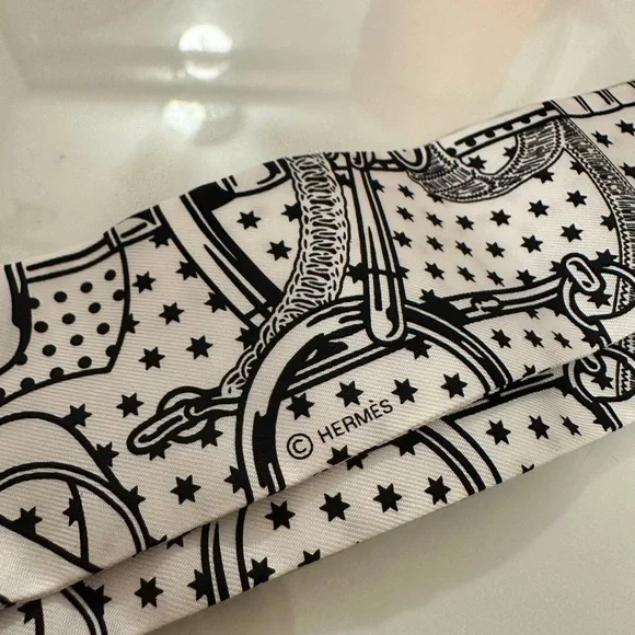 SOLD - NEW Hermes Black and White Silk Scarf - Picture 3 of 4